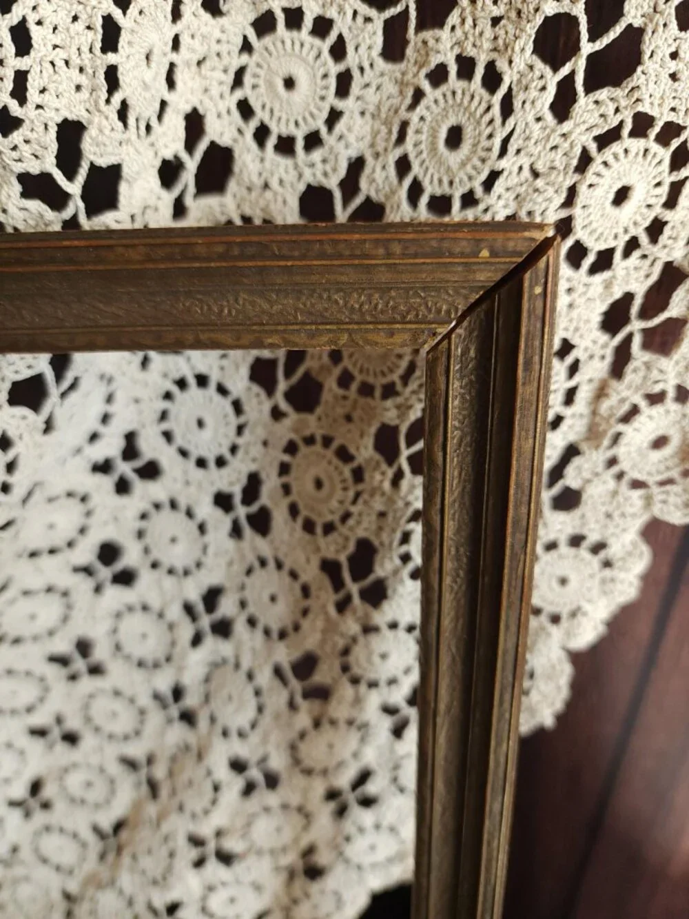 Vintage 1930s Frame, Wood with Faux Grain Rustic Wal Decor, 10x16 Inch
